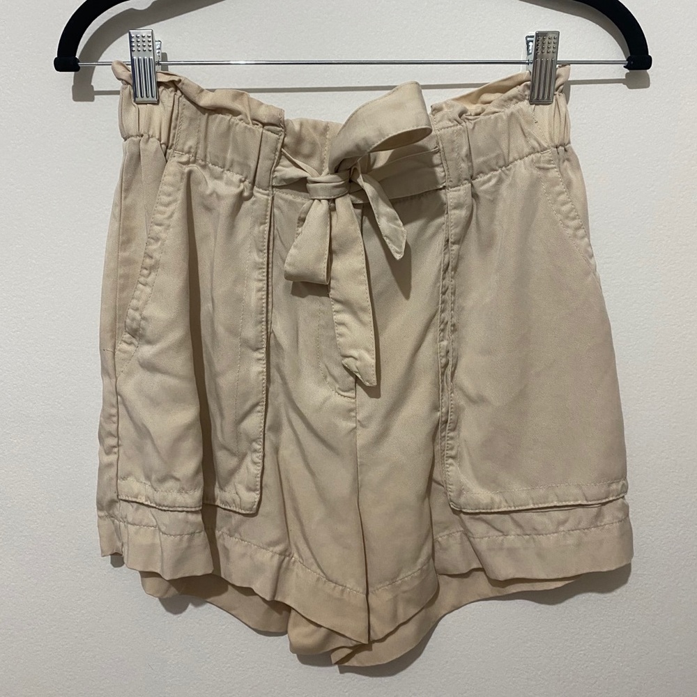 Beige/Cream Shorts